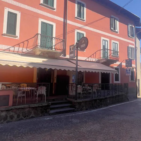 Facciata del Teddy Bear in Via Pagliolico 2